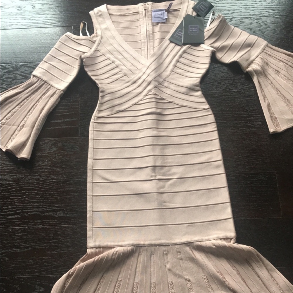 HERVE leger u Can  find me on fb Edith Alonso